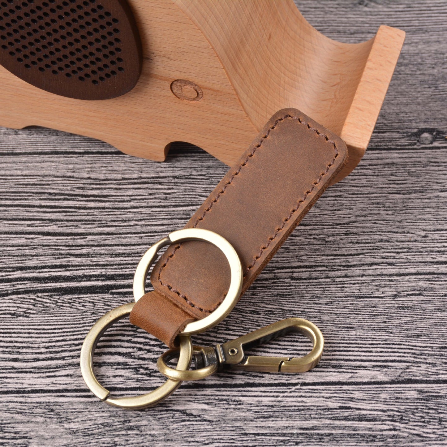 Personalized Handmade Leather Vintage Cowhide Bronze Car Keychain